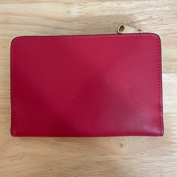Radley London Pockets 2.0 Bifold Wallet
Red Leather NEW - Picture 1 of 11